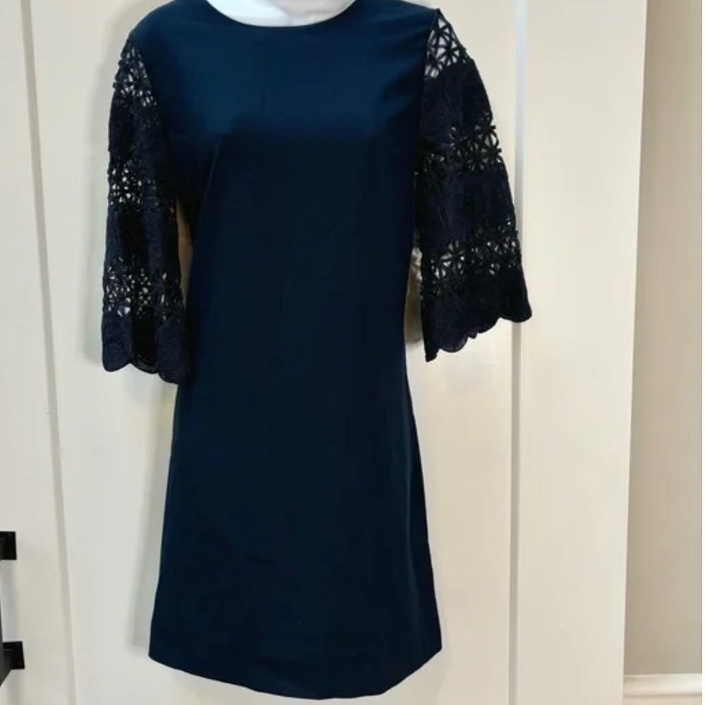 Banana Republic Shift Dress 3/4 length Lace bell sleeves Excellent Condition 4